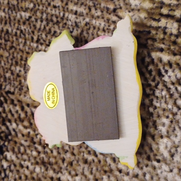 4/$40 New "Friend" Fridge Magnet - French Version - Picture 4 of 5